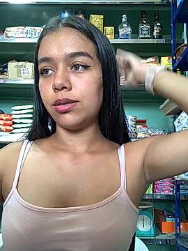 Andrea-Queen naked stripping on cam for live sex video chat