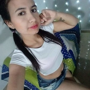 Angel_darks naked before webcam in live video chat