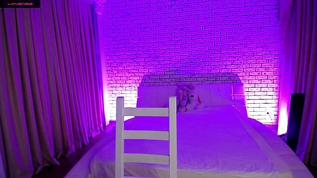 AngelKiss666 naked stripping on cam for live sex video chat