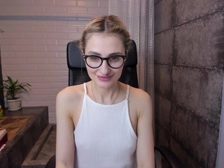 annika-blondy nude Live Sex Chat