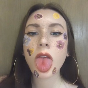 BANDETT naked before webcam in live video chat