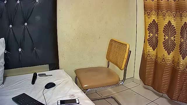 CARDIEBABY65 naked stripping on cam for live sex video chat