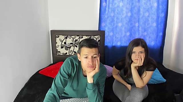 couplehorny21 naked stripping on cam for live sex video chat