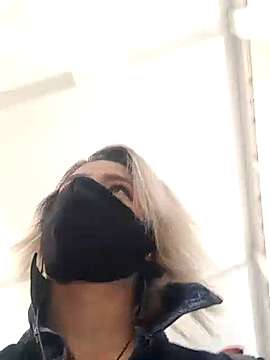 CrystallAni naked stripping on cam for live sex video chat