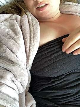 Dark_Fiona naked stripping on cam for live sex video chat