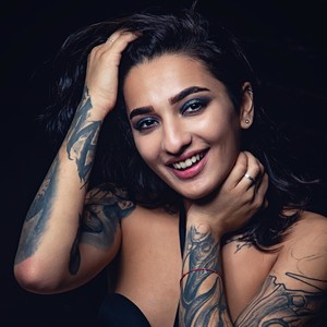 Dayanawmh naked before webcam in live video chat