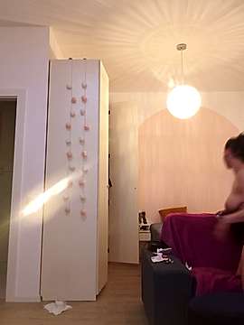 Dirtyfeelin naked stripping on cam for live sex video chat