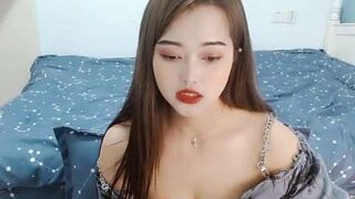 dream_LiLy naked stripping on cam for live sex video chat