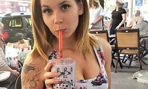 Eper19 naked before webcam in live video chat