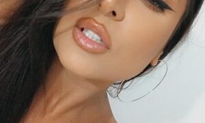 EXQUISITE30 naked before webcam in live video chat