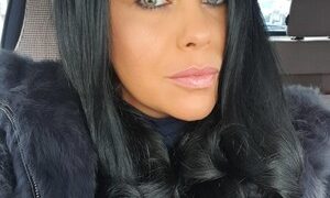 FallonNaughty naked before webcam in live video chat