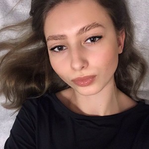 Gold_StarX naked before webcam in live video chat