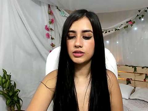 IsaaCute naked stripping on cam for live sex video chat