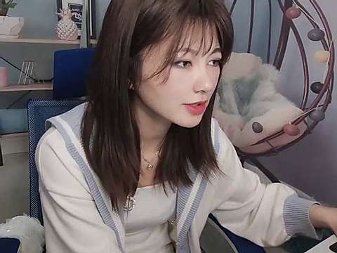 Jenniferwei naked stripping on cam for live sex video chat