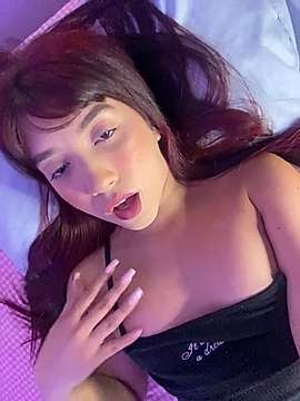 kaaori naked stripping on cam for live sex video chat