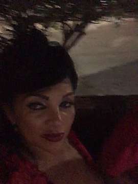 katiisex_69 naked stripping on cam for live sex video chat