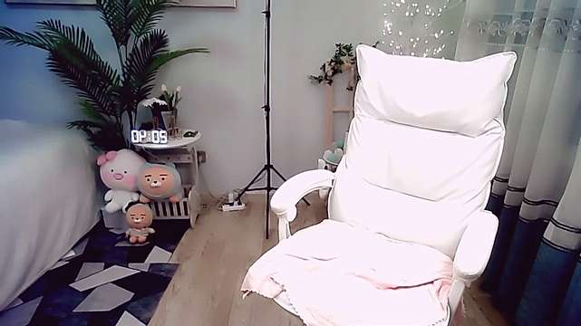 Korea_ViVi_ naked stripping on cam for live sex video chat