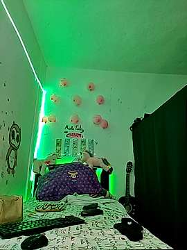 L0hane naked stripping on cam for live sex video chat