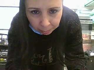 LAURAFOCOSA naked stripping on cam for live sex video chat