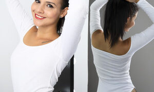Lili_420_ naked before webcam in live video chat