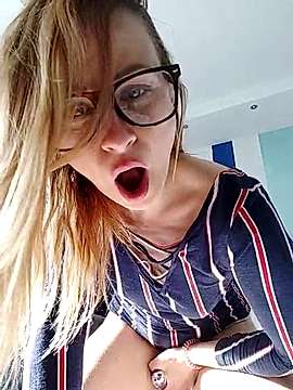LittleDollyxx23 naked stripping on cam for live sex video chat
