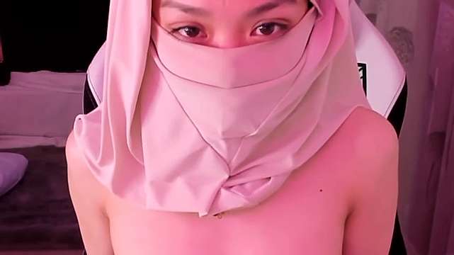 LittleMuslim naked stripping on cam for live sex video chat