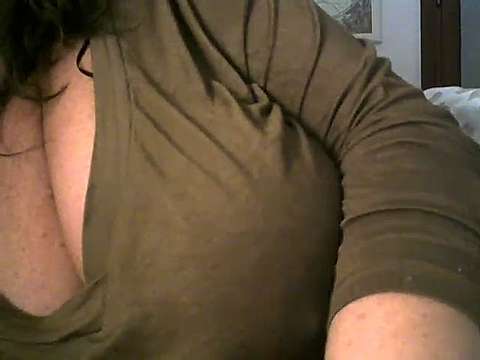 LUCREZIA11 naked stripping on cam for live sex video chat