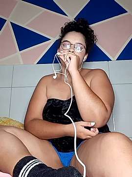 lunare_20 naked stripping on cam for live sex video chat