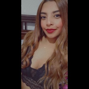 Malu_horny naked before webcam in live video chat