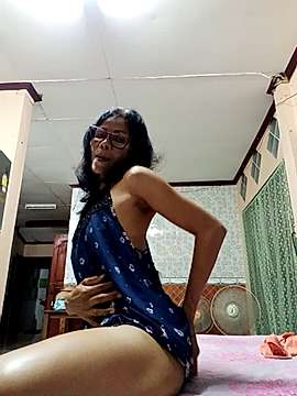 Mama_Eva naked stripping on cam for live sex video chat