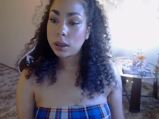 Maxie nude Live Sex Chat