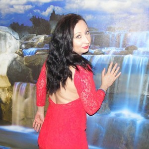 Maya10 naked before webcam in live video chat