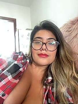 meltentacao95 naked stripping on cam for live sex video chat