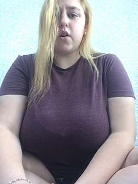 milada4 naked stripping on cam for live sex video chat