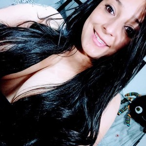 Milk_Zamyy naked before webcam in live video chat
