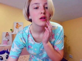 monikaaa nude Live Sex Chat