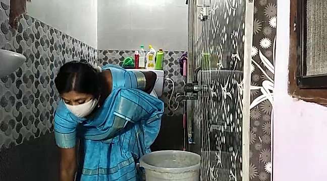 PickedSalesman naked stripping on cam for live sex video chat