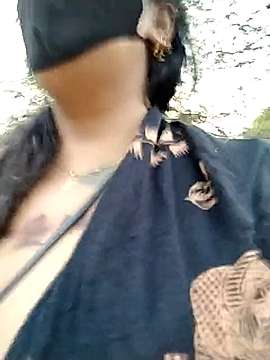 Queen-tanvii naked stripping on cam for live sex video chat