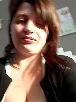 sabrinavogliosa naked stripping on cam for live sex video chat