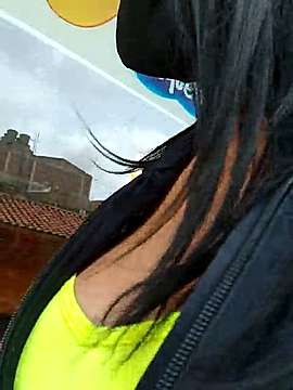 sarha02 naked stripping on cam for live sex video chat