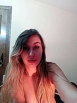 saritasugar00 naked stripping on cam for live sex video chat