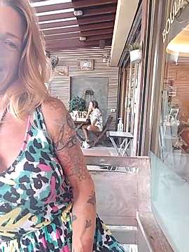 selena_fit naked stripping on cam for live sex video chat
