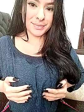 sugar_hadi naked stripping on cam for live sex video chat