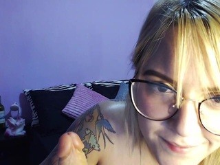 Sweet Dorothy , ? nude Live Sex Chat