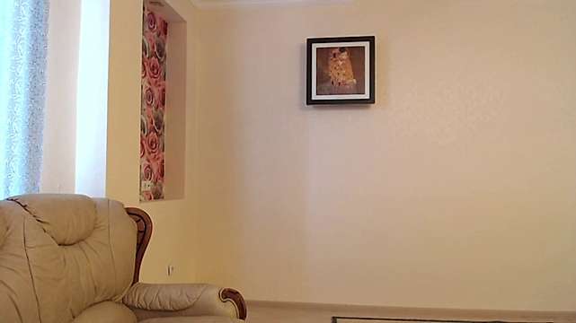 TinaNiksy naked stripping on cam for live sex video chat
