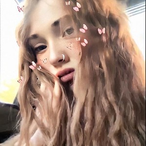 Uvirtualfrnd naked before webcam in live video chat