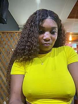 vannessaJ naked stripping on cam for live sex video chat