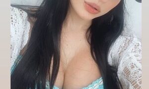 Visskdulcey naked before webcam in live video chat
