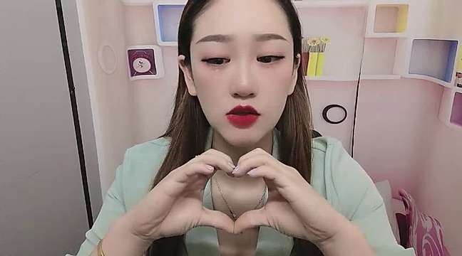 WaterMelonlu naked stripping on cam for live sex video chat