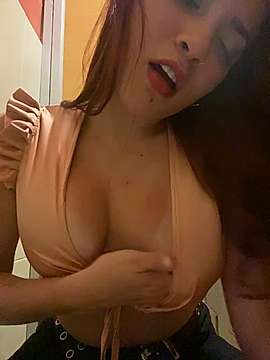 XHannaxX naked stripping on cam for live sex video chat